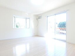 ハイツMS 1階1LDKのリビング/ダイニング