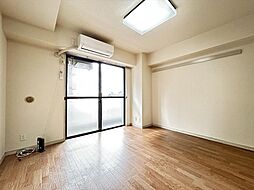 ビューラー関 3階1Kのリビング/ダイニング