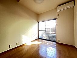 Tフラット 1階1Kのリビング/ダイニング