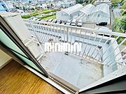 こちらに洗濯物が干せます