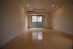 クリスタルグランツ京都高辻 8階1Kのリビング/ダイニング