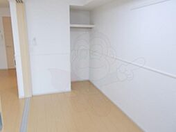 京都地下鉄東西線 石田駅 徒歩5分の賃貸アパート 1階2Kのリビング/ダイニング