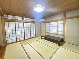 居間