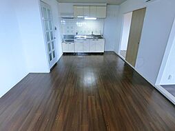 ビューテラス桂南 3階3LDKのリビング/ダイニング