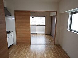 サン・レスポワール十条 5階1DKのリビング/ダイニング