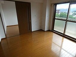 グラン・リヴィエール西京極 3階2DKのリビング/ダイニング