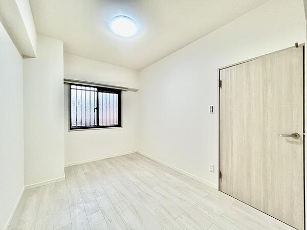 洋室を拡大表示
