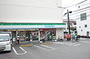 ファミリーマート 豊中本町一丁目店（204m）