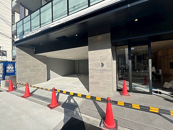 建物エントランス