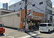 セブンイレブン 梅田スカイビル東店（146m）
