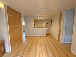 シャーメゾンポポ 1階2LDKのリビング/ダイニング