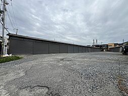 摂津市別府シャッター付駐車場