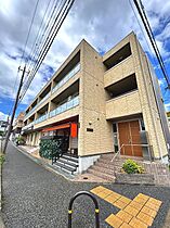 カーサ西泉丘  ｜ 大阪府豊中市西泉丘３丁目（賃貸マンション1LDK・3階・45.00㎡） その1