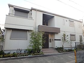 ヴィラエーデル中泉  ｜ 大阪府吹田市泉町４丁目（賃貸アパート1LDK・1階・36.84㎡） その1