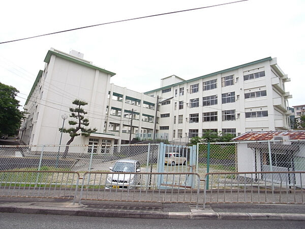 画像20:川西中学校