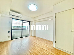 アリカフィールド 303 3階ワンルームのリビング/ダイニング