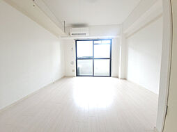 アリカフィールド 111 1階ワンルームのリビング/ダイニング