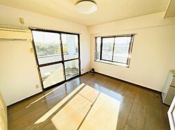 メゾン・ド・ラフィット 308 3階ワンルームのリビング/ダイニング