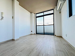 スカーレット 201 2階ワンルームのリビング/ダイニング