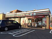 コンビニ「セブンイレブン福生加美平3丁目店まで587m」