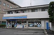 コンビニ「ローソン立川羽衣町3丁目店まで155m」
