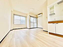 アパートメント石原 402 4階ワンルームのリビング/ダイニング