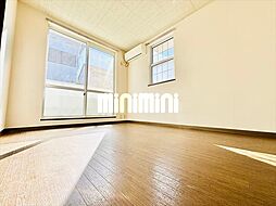 プルメリアガーデンＤ棟 102 1階2DKのリビング/ダイニング