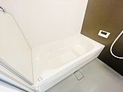同一建物内203号室内装写真転載