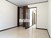 バルコニー側からのお部屋です。