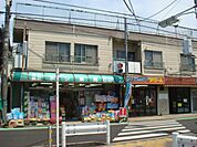 ドラッグストア 「星薬局まで370m」