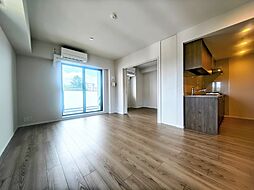 コンフォリア・リヴ八坂富士見 4階3LDKのリビング/ダイニング