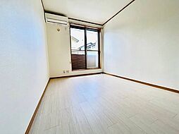 エステート葵 105 1階1Kのリビング/ダイニング