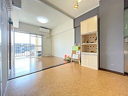 パークワイズ東村山 302 3階2LDKのリビング/ダイニング