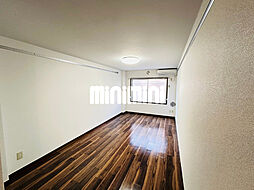 メルヴェーユ 106 1階ワンルームのリビング/ダイニング