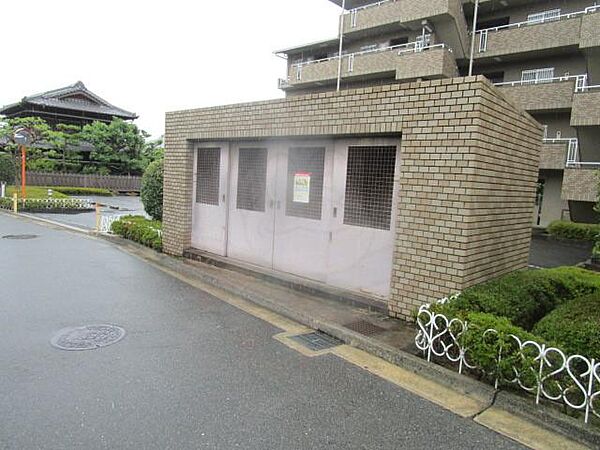 ヴィラージュ葛上 ｜大阪府吹田市山田東２丁目(賃貸マンション3LDK・6階・66.67㎡)の写真 その13