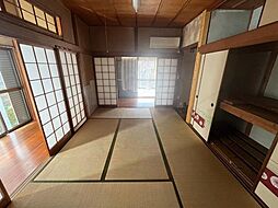 居間