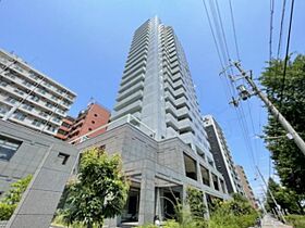 大阪府大阪市淀川区十三東１丁目20番3号（賃貸マンション1LDK・8階・68.36㎡） その1