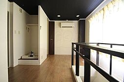 New StoRK Apartment禁野本町 204 2階2Kのリビング/ダイニング