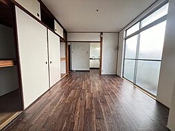 居間