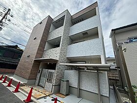 大阪府堺市西区鳳北町３丁88番1号（賃貸アパート1K・3階・30.00㎡） その1