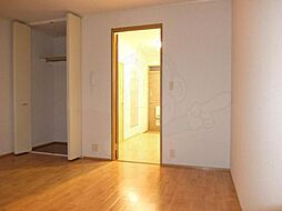 クアトロ 1階1Kのリビング/ダイニング