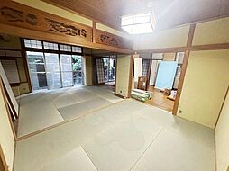 居間