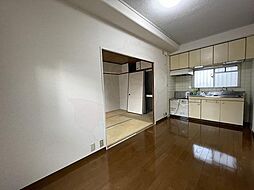 居間