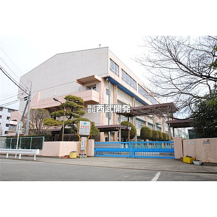 霞ヶ関東中学校