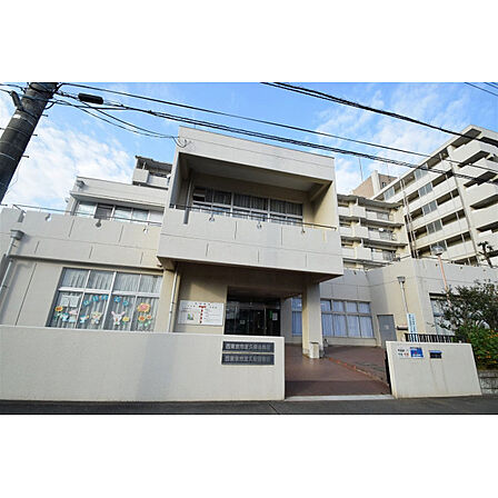 芝久保図書館