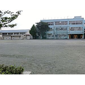 周辺：国立第一小学校