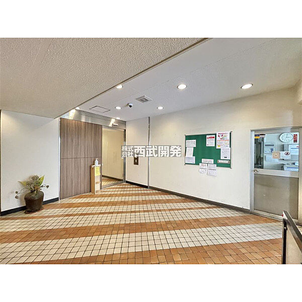 エントランスを拡大表示