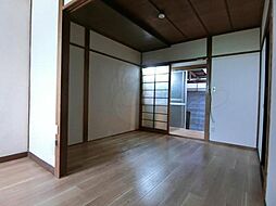 居間