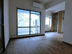 京阪本線 神宮丸太町駅 徒歩9分の賃貸マンション 1階2LDKのリビング/ダイニング