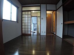 居間